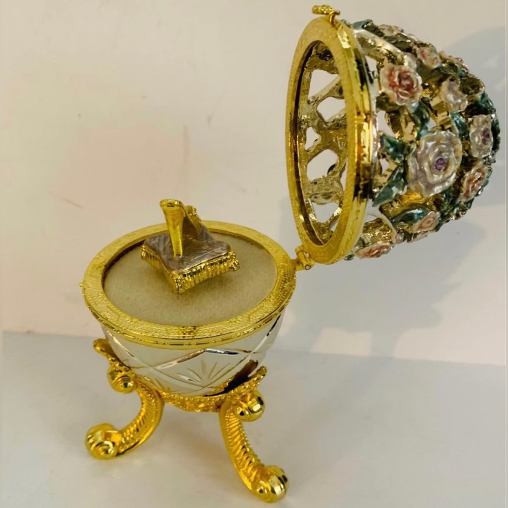 Musical Footed Fabergé style egg Box